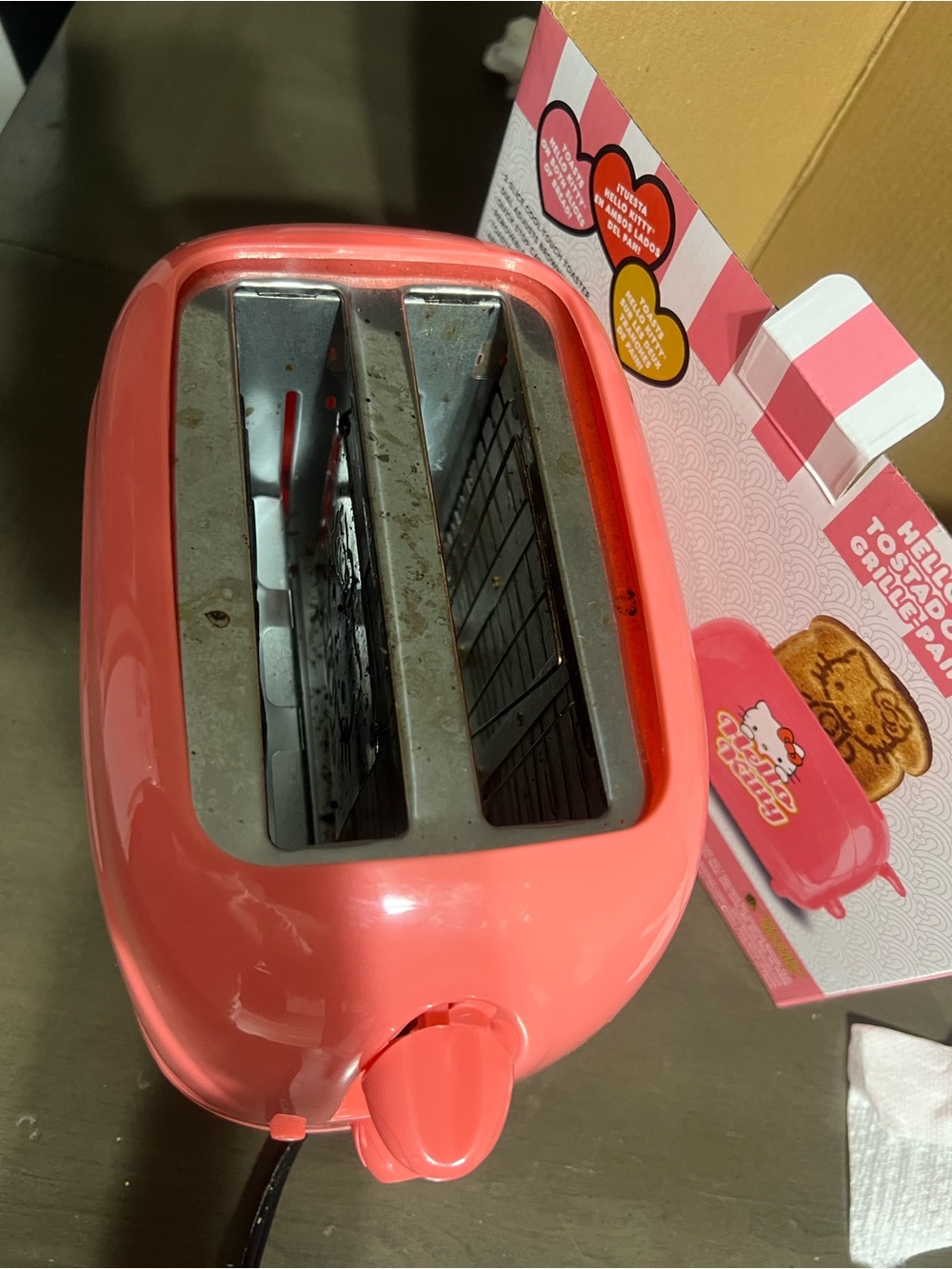 Hello Kitty Pink Toaster - Picture 4 of 4